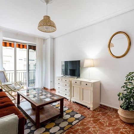 Santa Justa Urban Apartment إشبيلية المظهر الخارجي الصورة