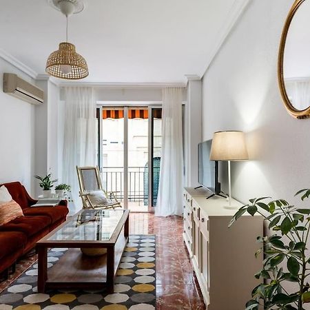 Santa Justa Urban Apartment إشبيلية المظهر الخارجي الصورة