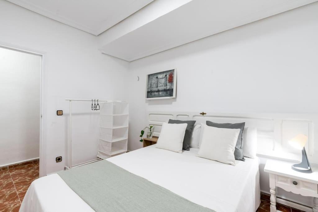Santa Justa Urban Apartment إشبيلية المظهر الخارجي الصورة