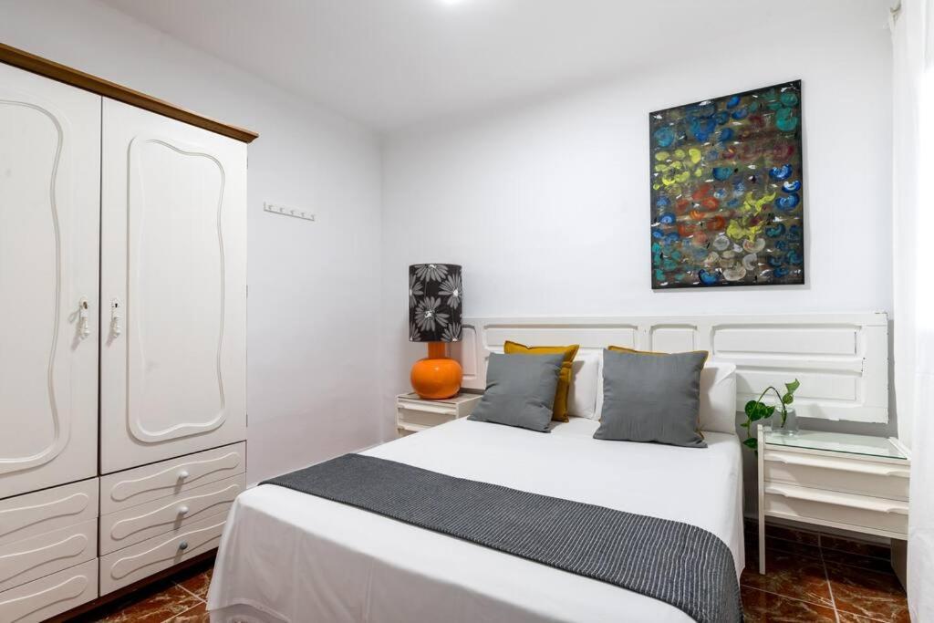 Santa Justa Urban Apartment إشبيلية المظهر الخارجي الصورة