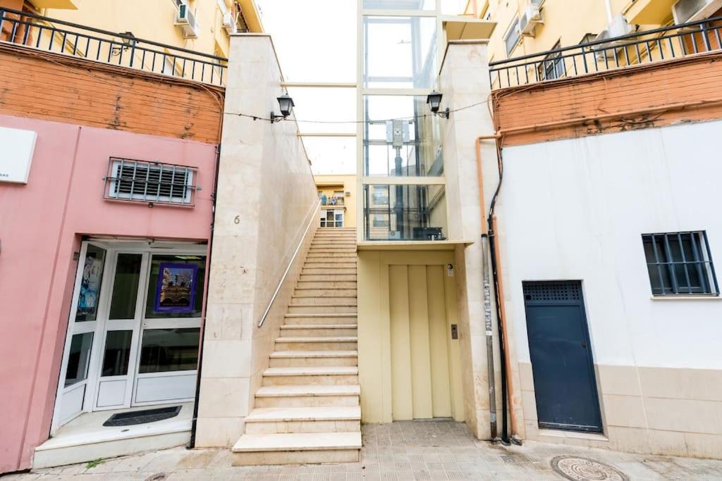 Santa Justa Urban Apartment إشبيلية المظهر الخارجي الصورة